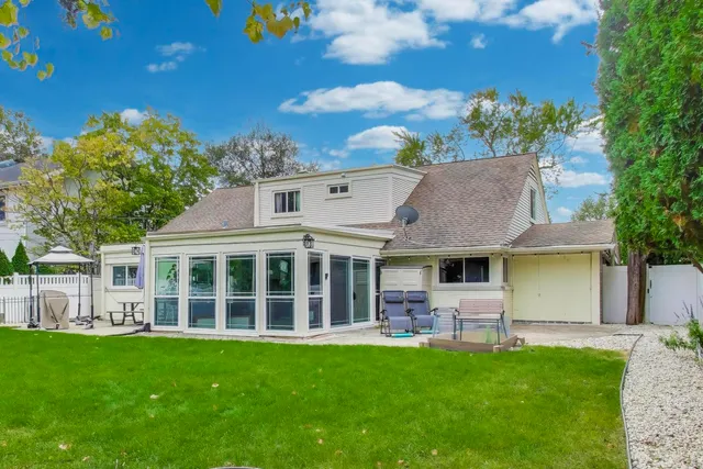 $749,000 | 3226 Sprucewood Road, Wilmette, IL 60091