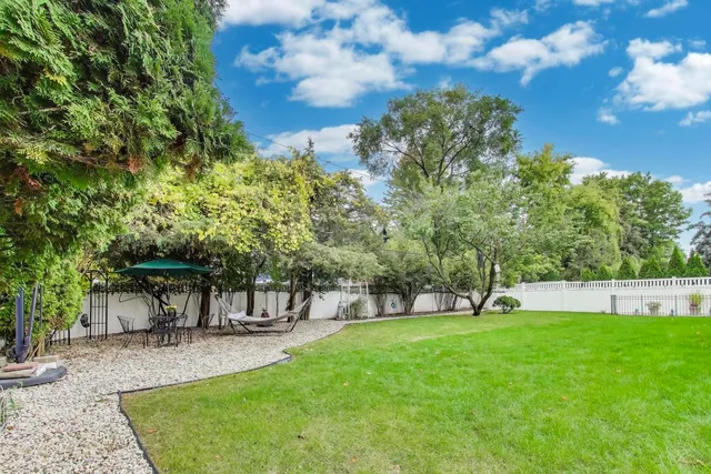 $749,000 | 3226 Sprucewood Road, Wilmette, IL 60091