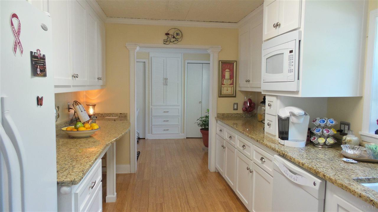 310 South Presley Street Atmore, AL 36502 - Photo 2 of 36