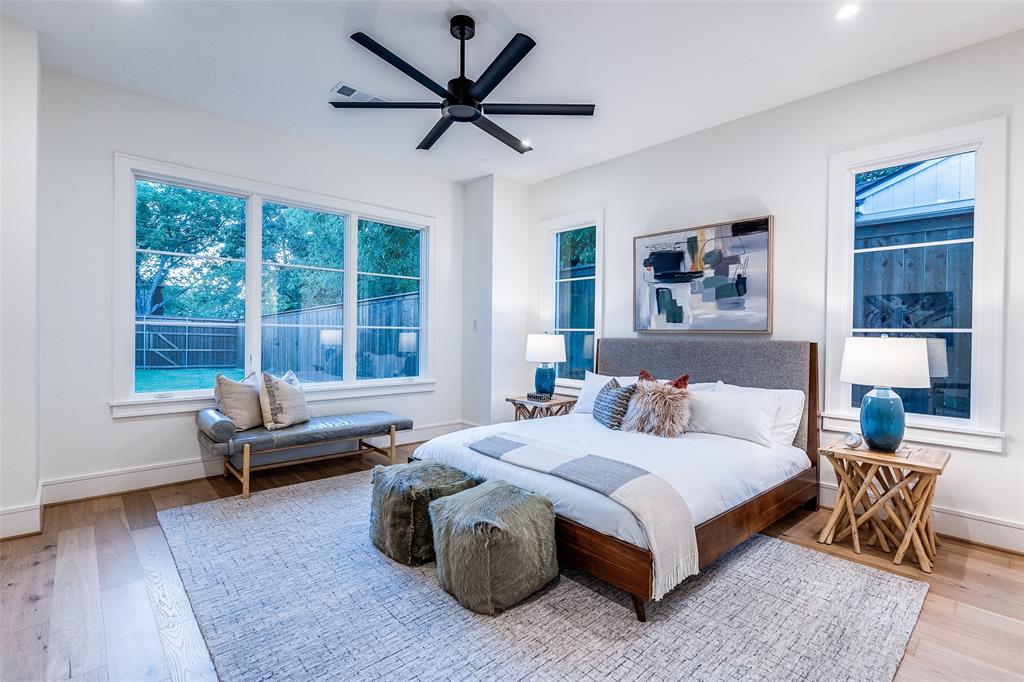 3935 Hawick Lane Dallas, TX 75220 - Photo 12 of 31