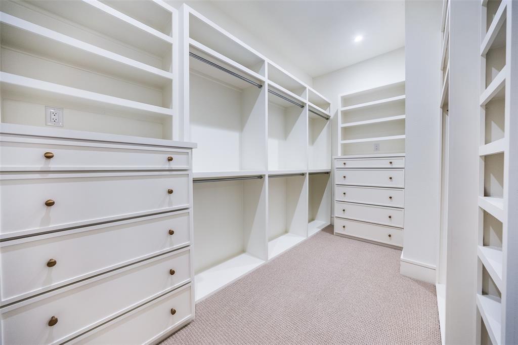 3935 Hawick Lane Dallas, TX 75220 - Photo 16 of 31