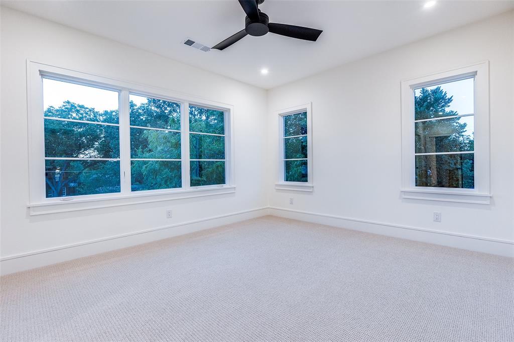 3935 Hawick Lane Dallas, TX 75220 - Photo 24 of 31