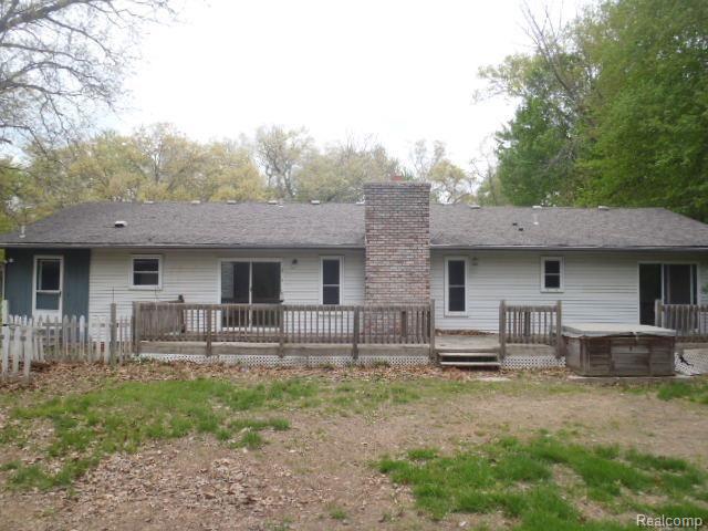 6441 Benoit Road Algonac, MI 48001 - Photo 7 of 14 P1015142.jpg