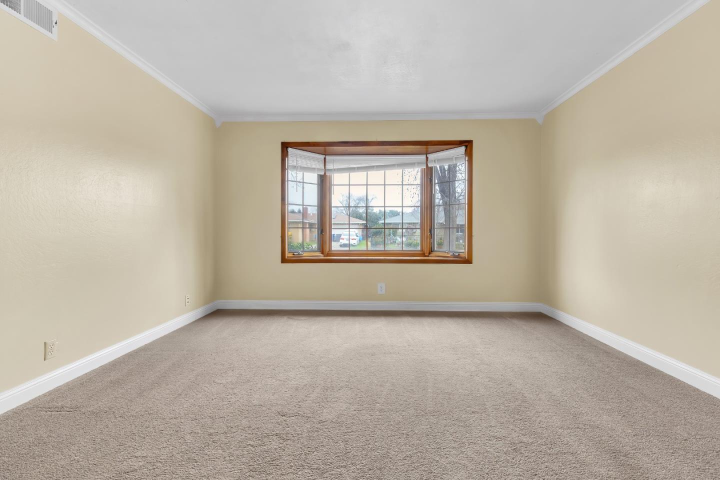 2777 Agnes Way Merced, CA 95340 - Photo 5 of 35