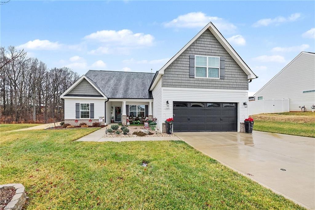 109 Silver Maple Drive King, NC 27021 - Photo 3 of 28