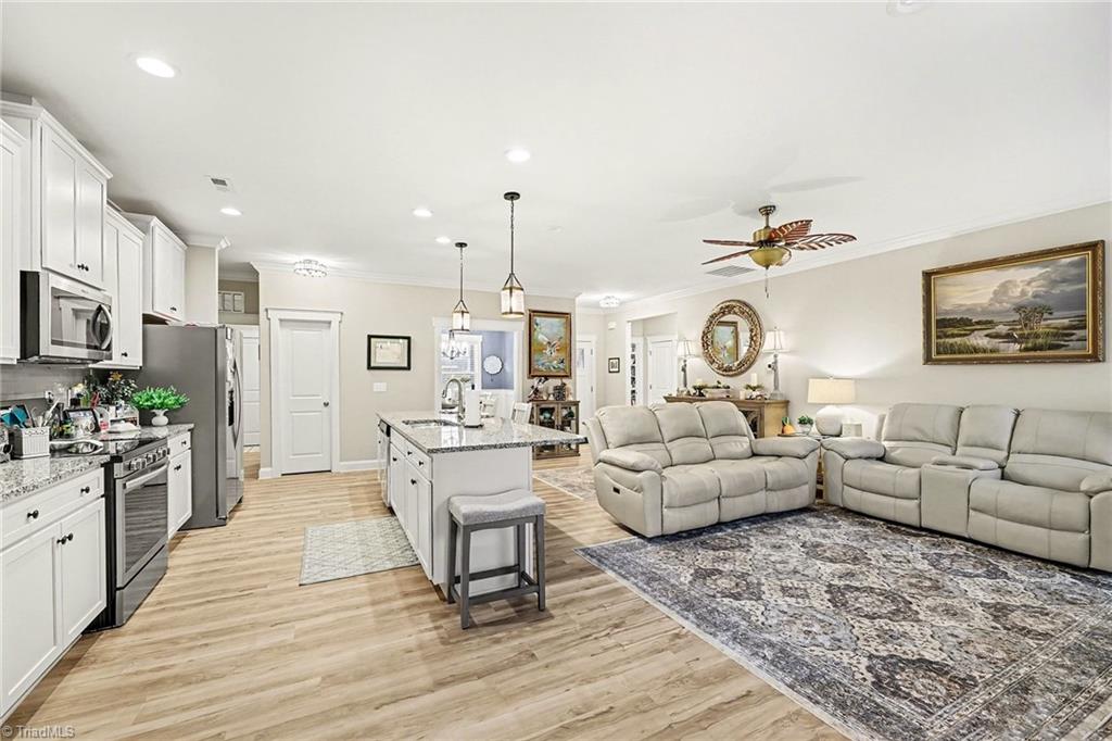 109 Silver Maple Drive King, NC 27021 - Photo 7 of 28