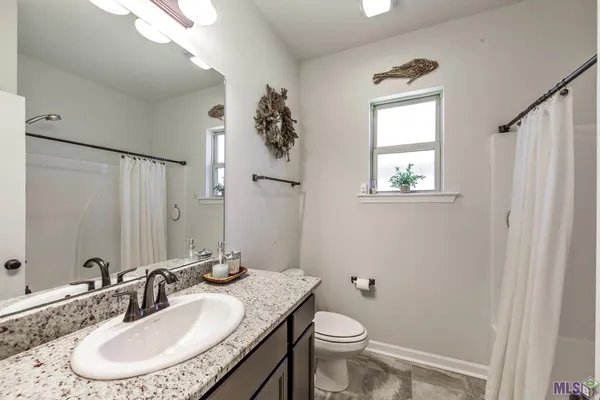 $259,500 | 131 Cesare Drive, Thibodaux, LA 70301