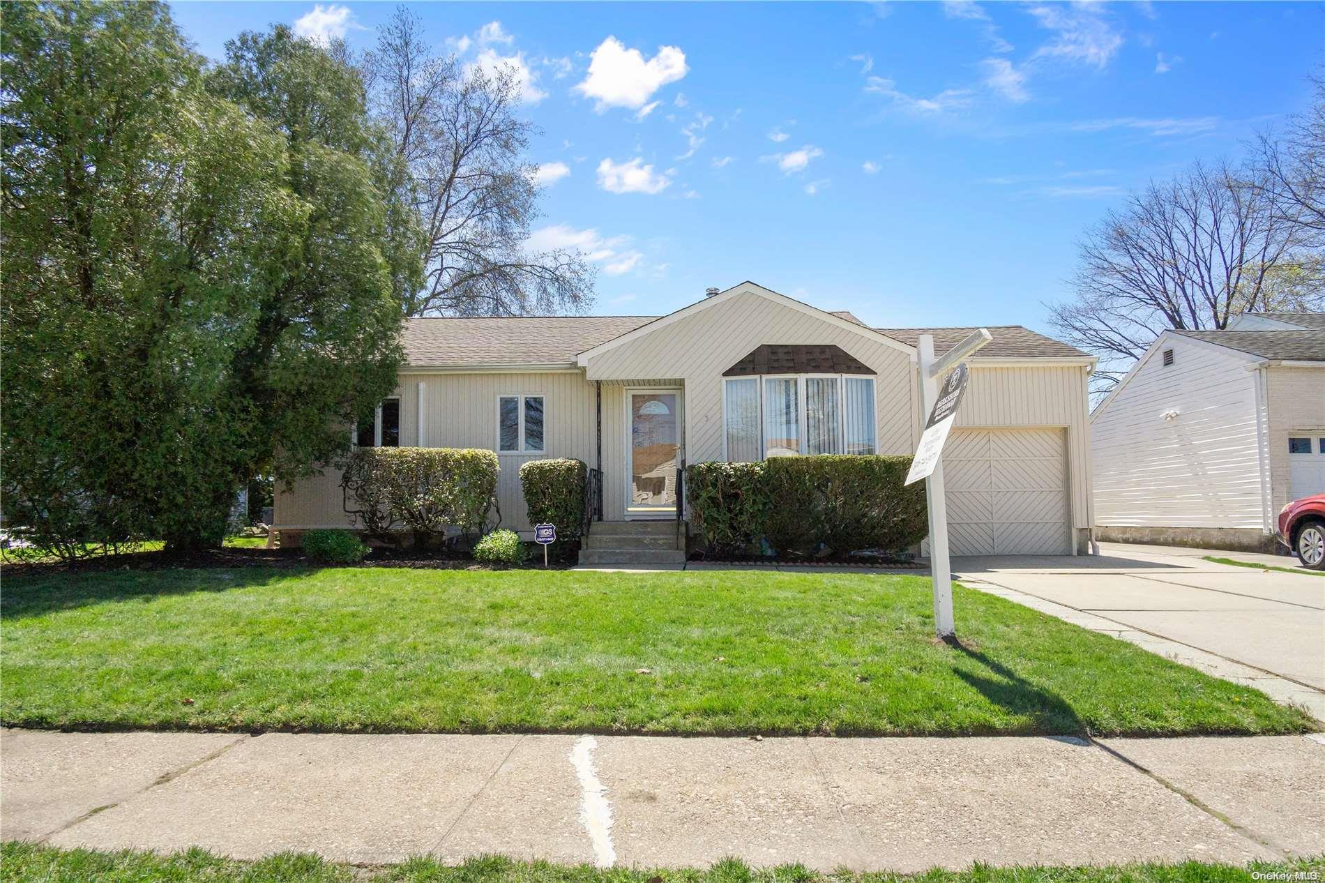 5 Bentley Road Plainview, NY 11803 - Photo 1 of 1