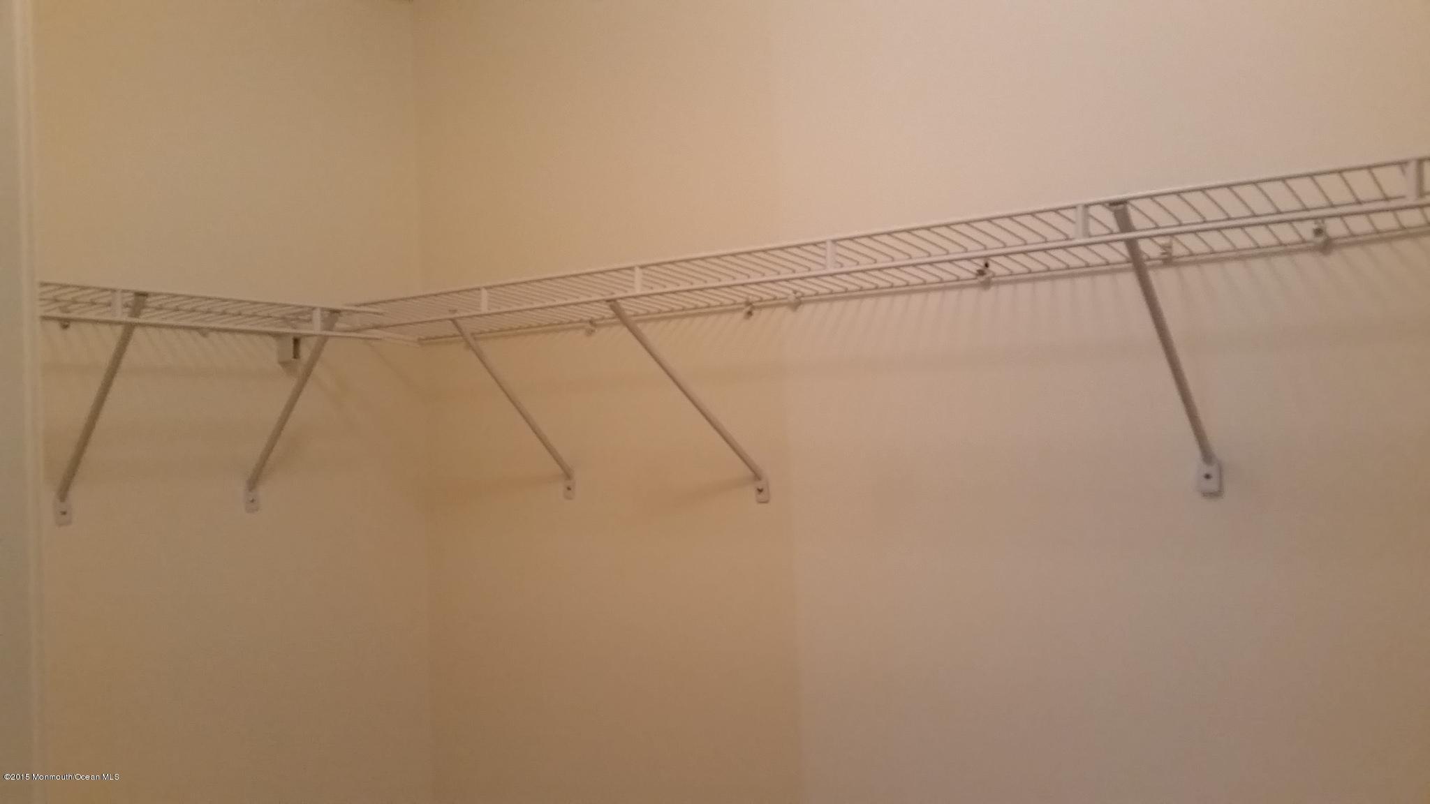 902 Abby Road Middletown, NJ 07748 - Photo 59 of 61 20151016_094032