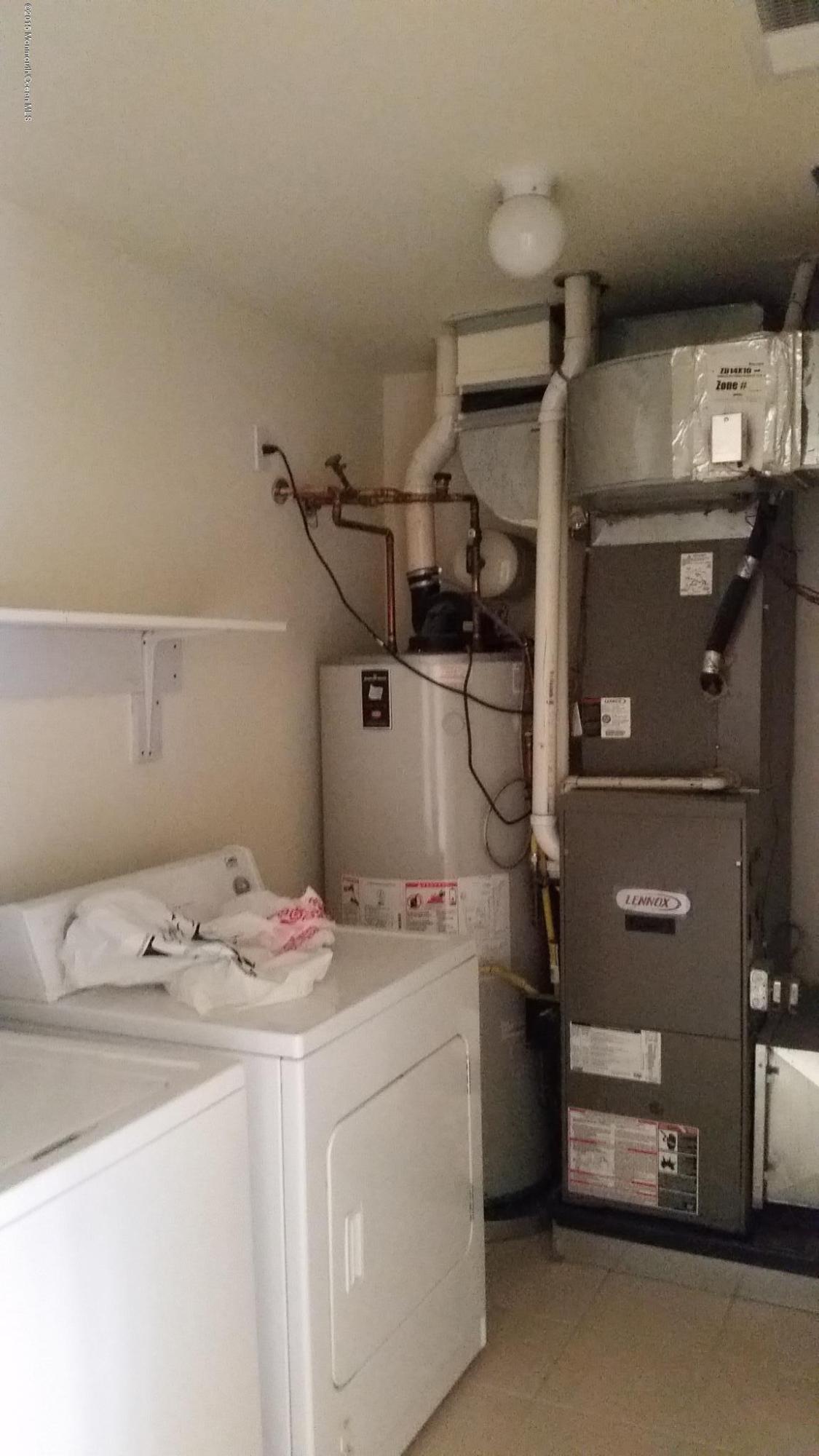 902 Abby Road Middletown, NJ 07748 - Photo 60 of 61 20151016_093944