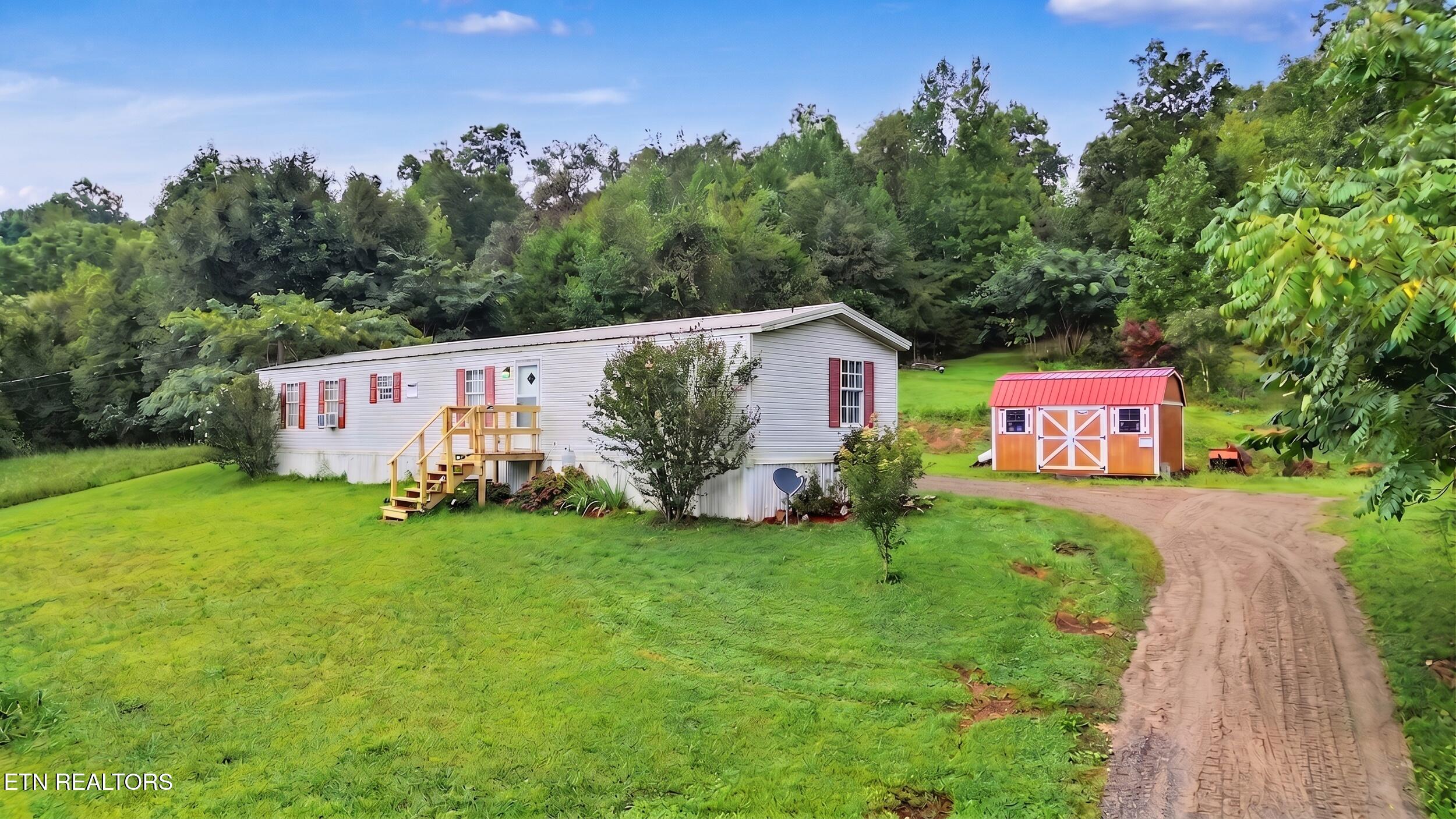 1040 Old Solomon Ferry Road Newport, TN 37821 - Photo 7 of 41 3_dji_0081_edited