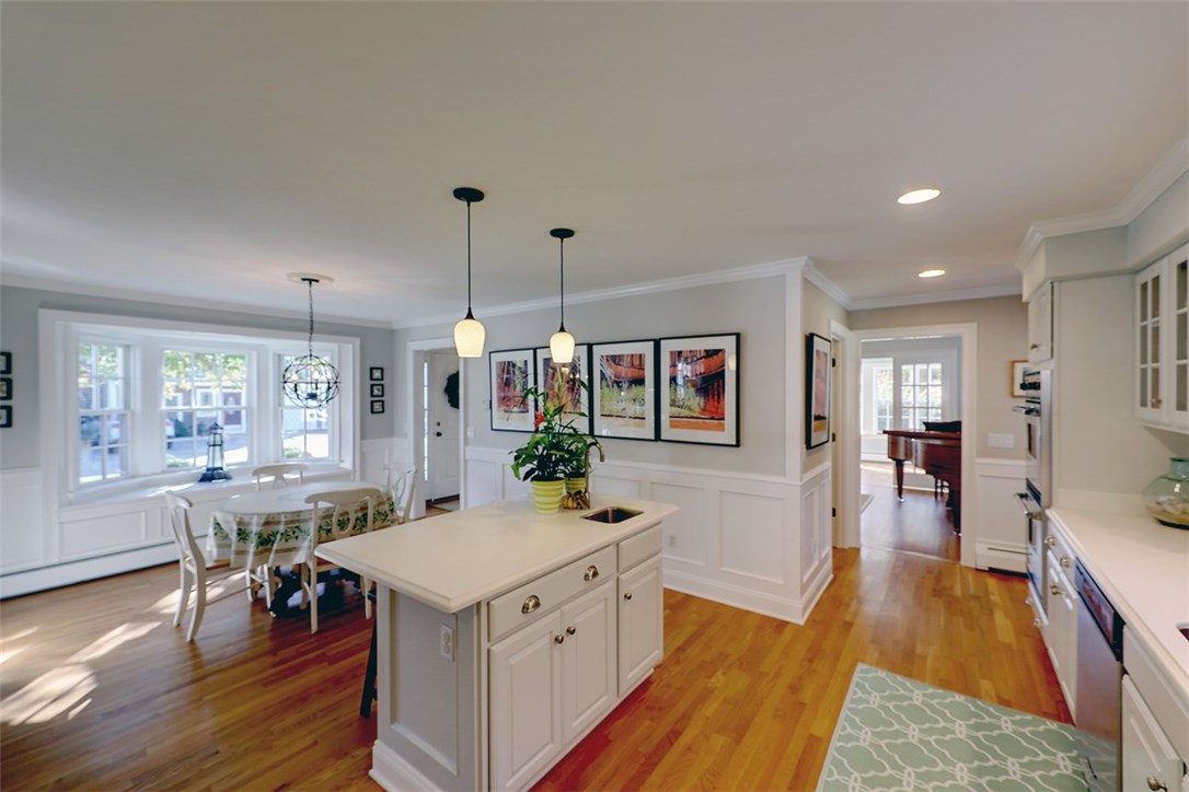 20 Lake Road Narragansett, RI 02882 - Photo 28 of 45