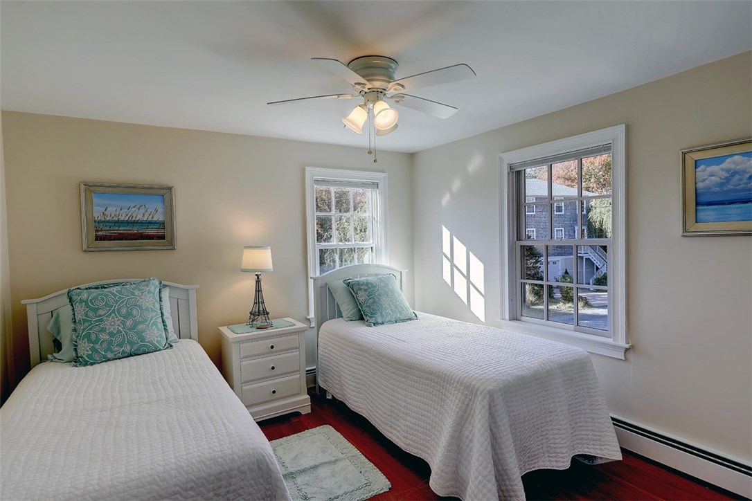 20 Lake Road Narragansett, RI 02882 - Photo 37 of 45