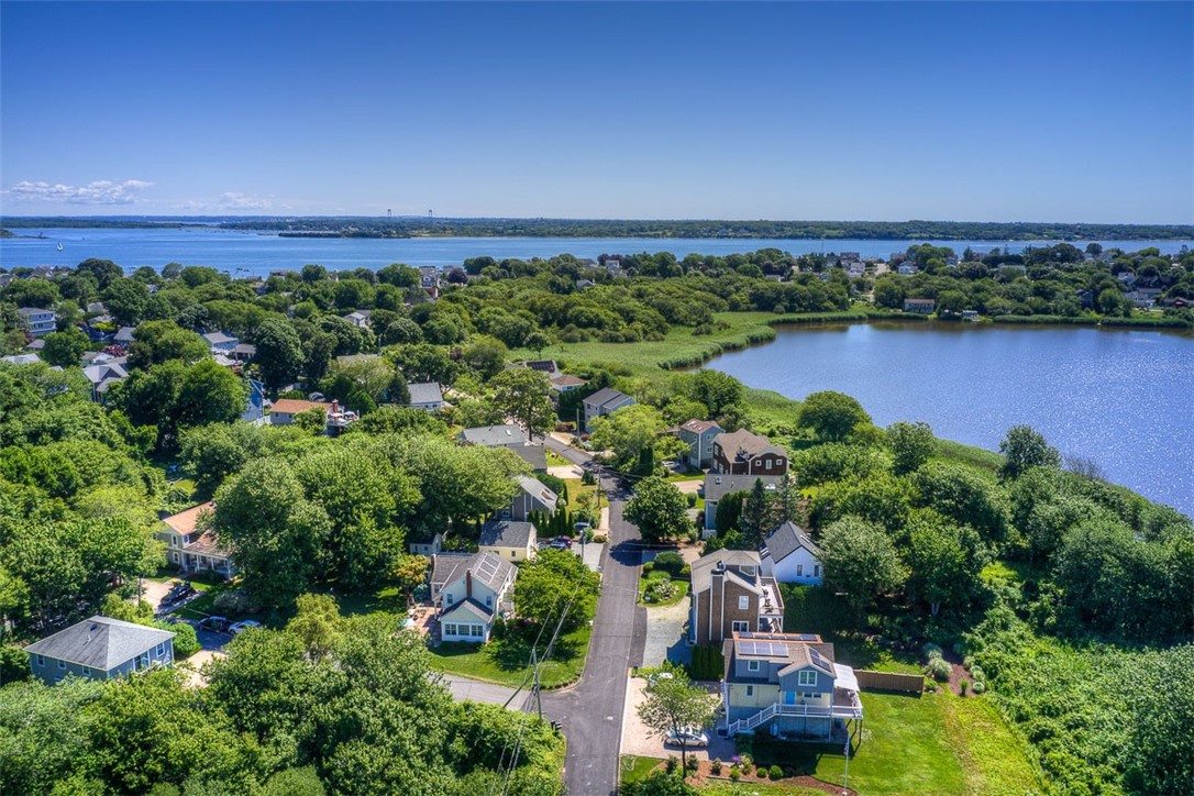 20 Lake Road Narragansett, RI 02882 - Photo 7 of 45