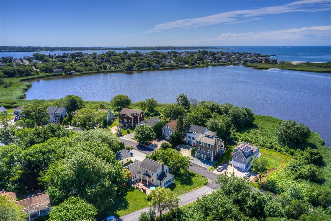 20 Lake Road Narragansett, RI 02882 - Photo 8 of 45