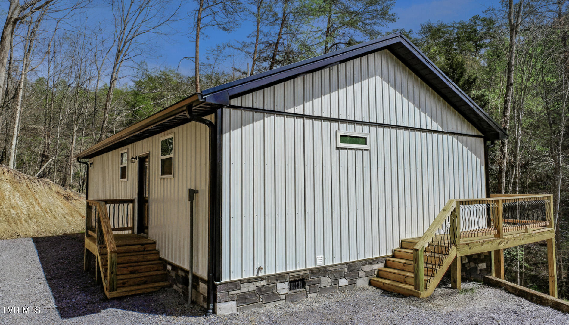 3040 Winding Way Cosby, TN 37722 - Photo 3 of 40 3ai