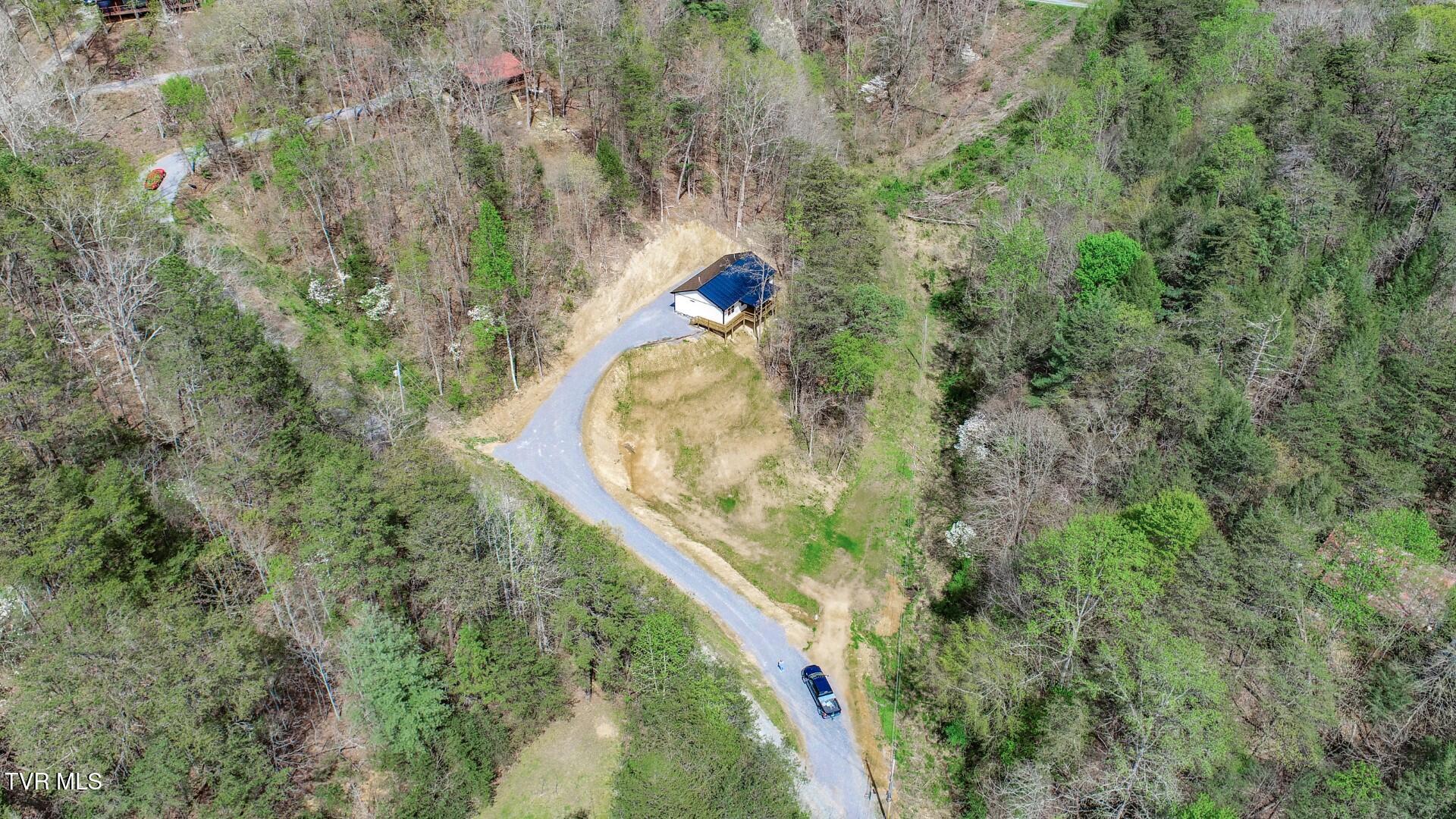 3040 Winding Way Cosby, TN 37722 - Photo 31 of 40 25