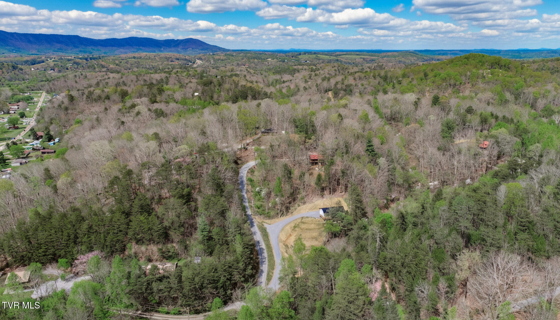 3040 Winding Way Cosby, TN 37722 - Photo 38 of 40 31ai