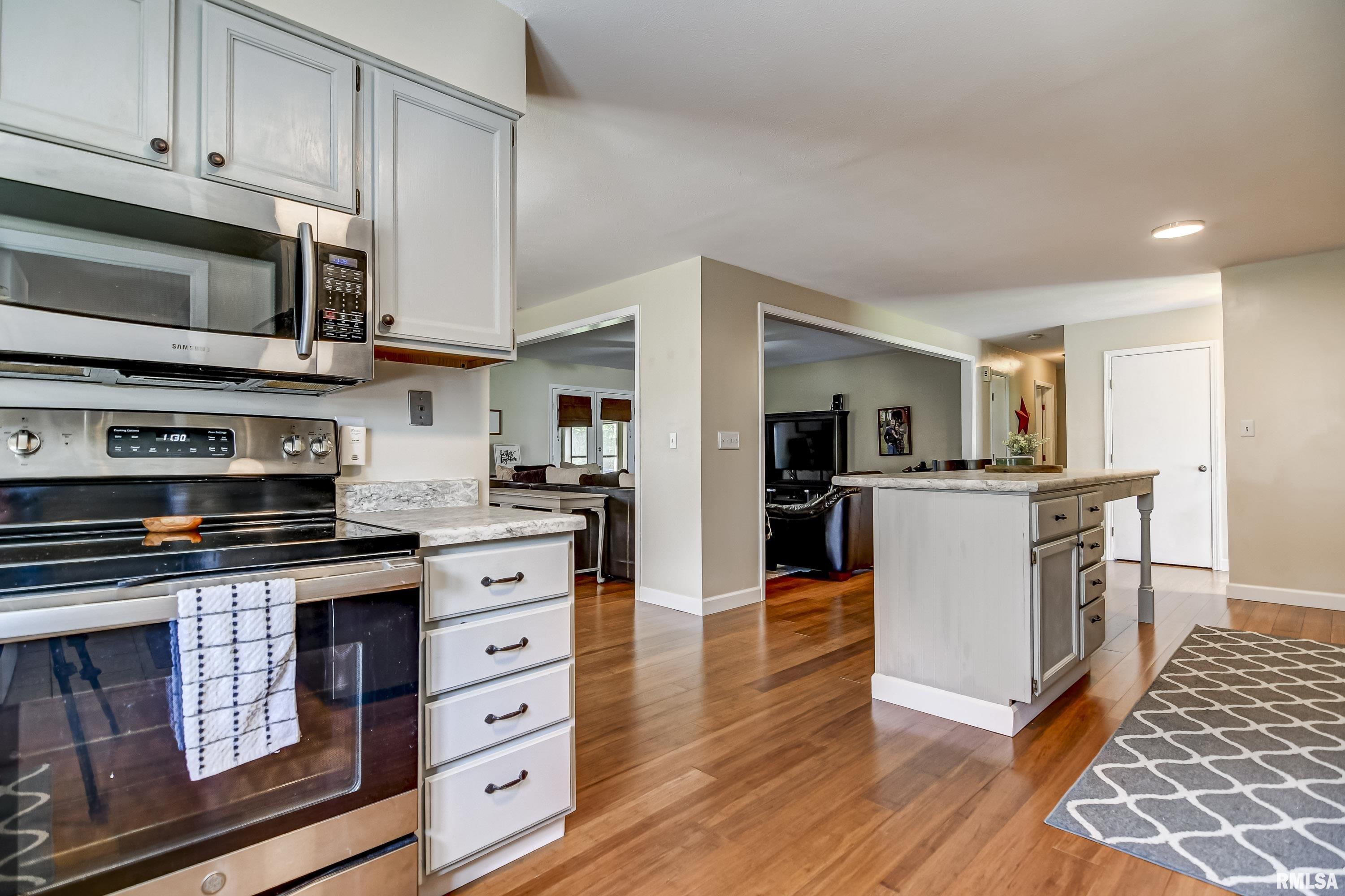 45 Red Fox Court Springfield, IL 62712 - Photo 12 of 43