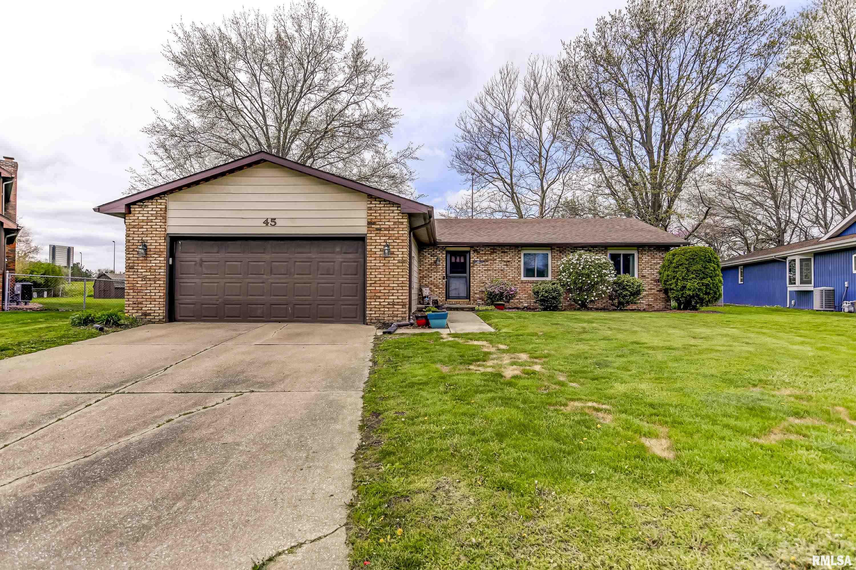 45 Red Fox Court Springfield, IL 62712 - Photo 3 of 43