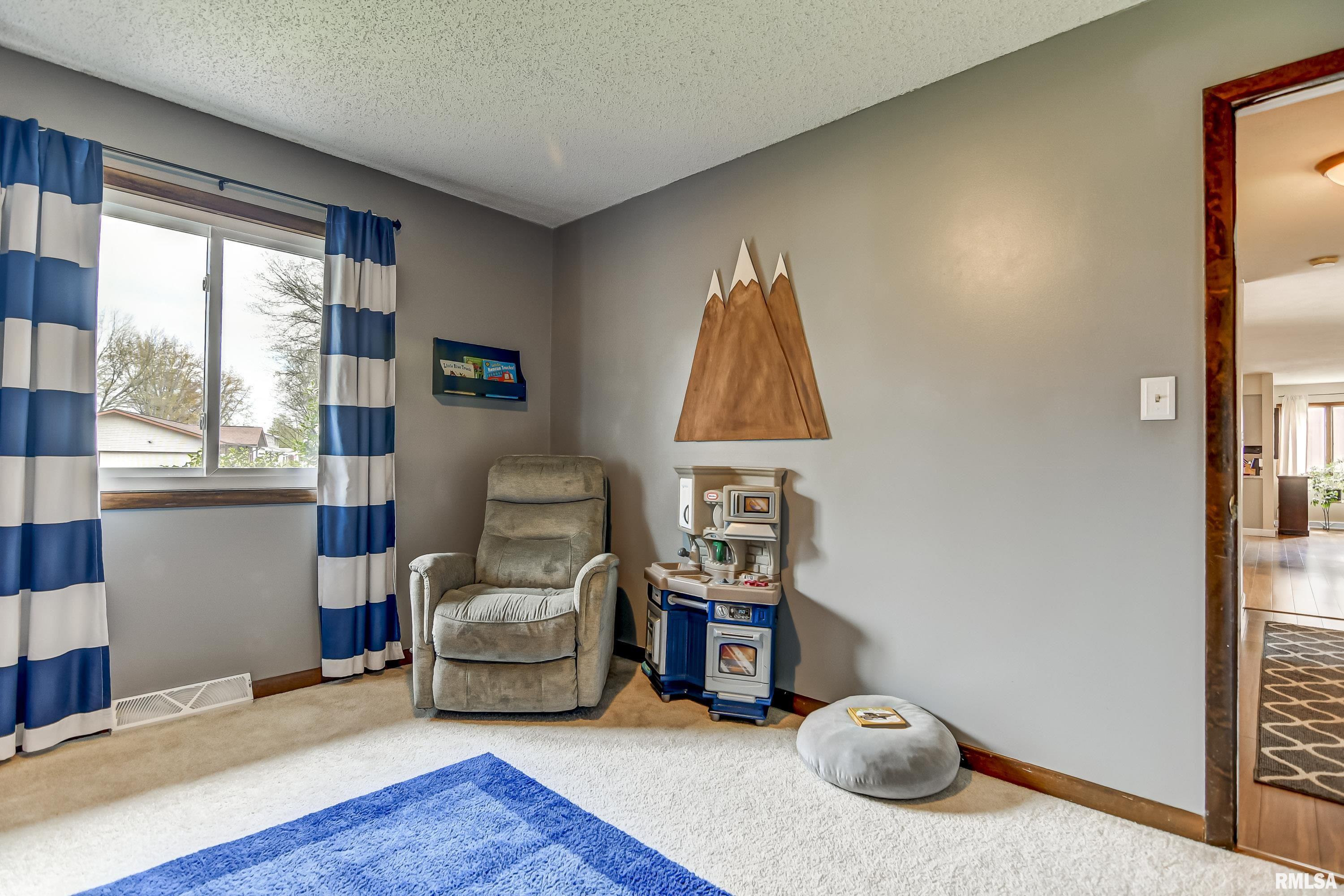 45 Red Fox Court Springfield, IL 62712 - Photo 32 of 43