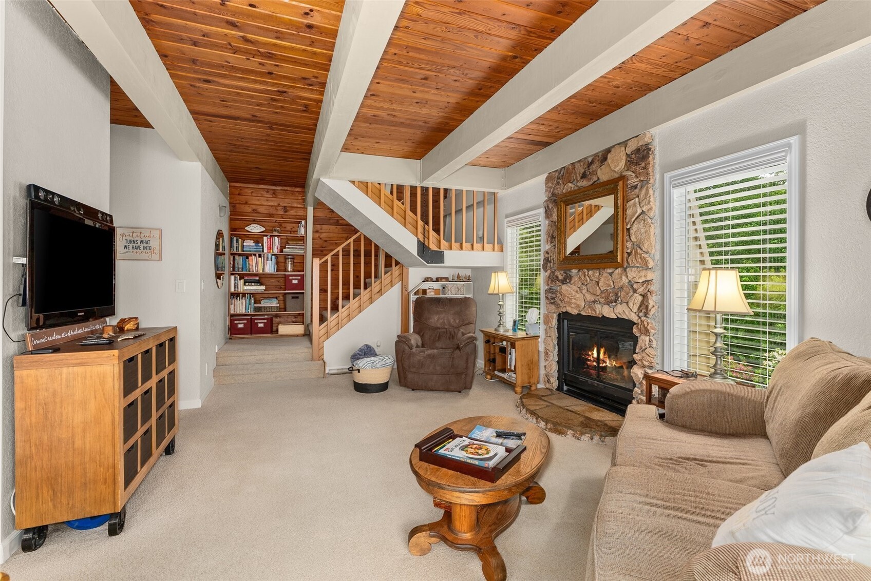 1508 Bloomhardt Road Raymond, WA 98577 - Photo 19 of 40 a living room with furniture and a flat screen tv