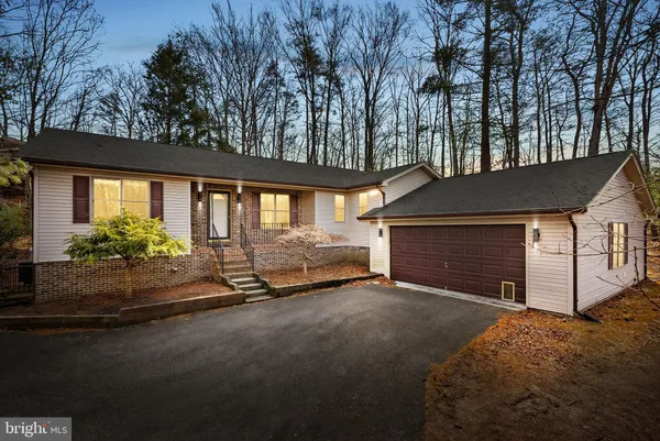 $349,900 | 528 Northwood Circle, Cross Junction, VA 22625