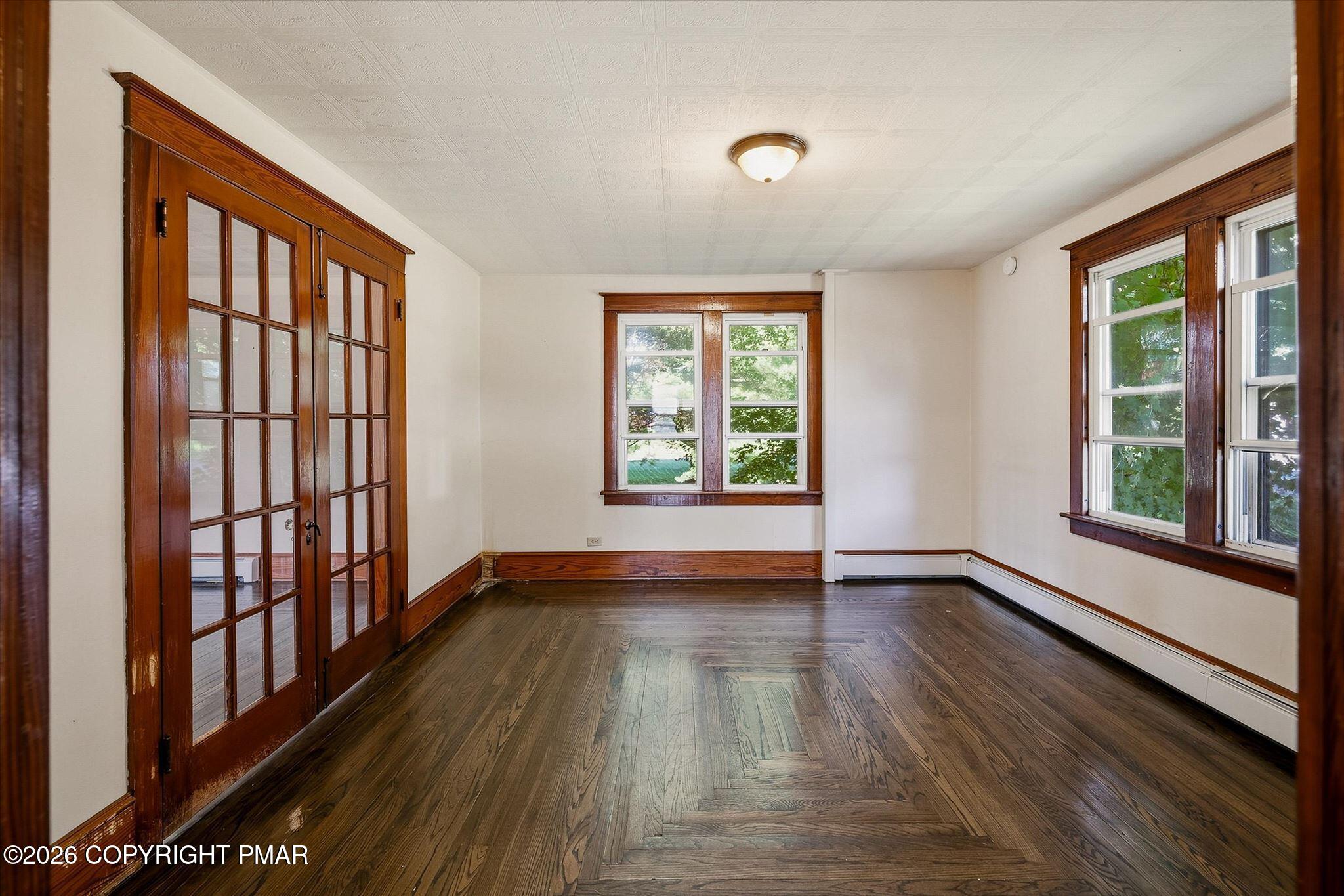 116 Corner Road Gilbert, PA 18331 - Photo 16 of 53 20-HomeView_Media-116_Corner_Rd