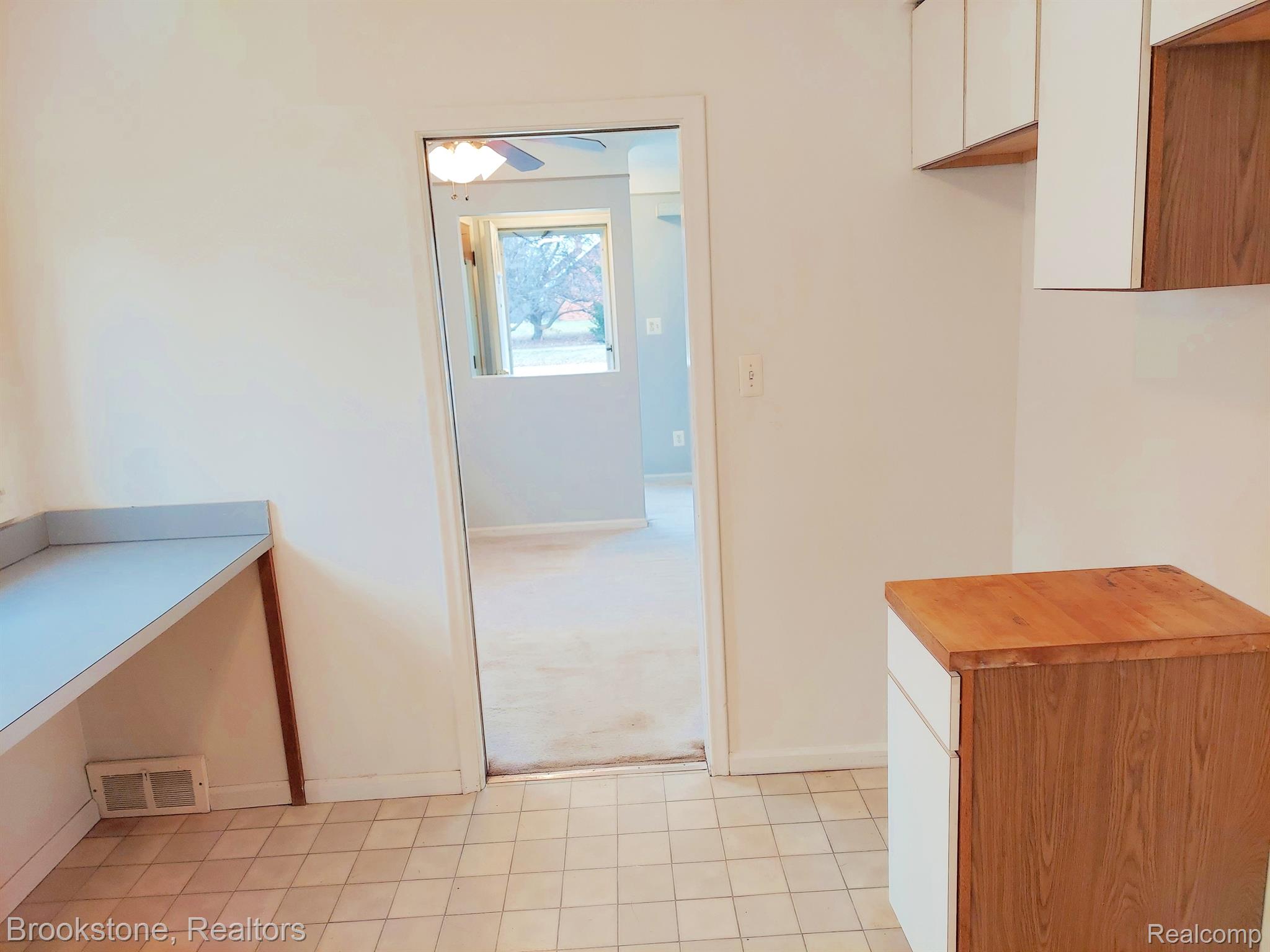 18250 Stephens Road Eastpointe, MI 48021 - Photo 21 of 67 Gallery Image 21