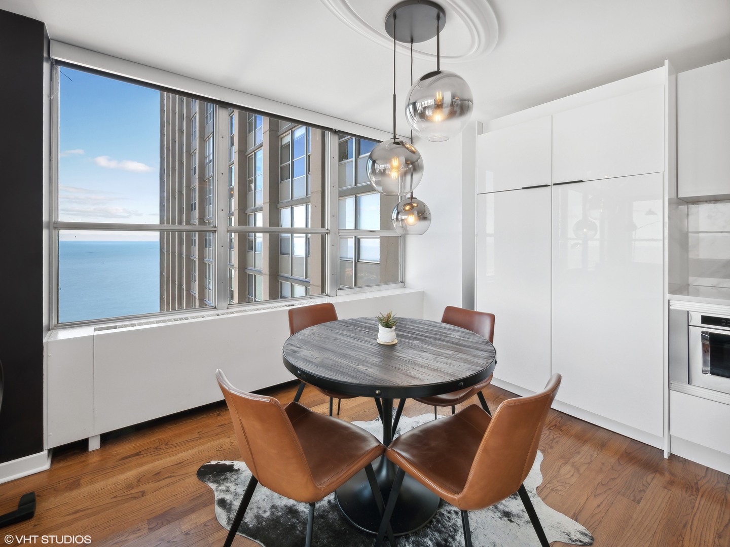 655 West Irving Park Road, Unit 4910 Chicago, IL 60613 - Photo 5 of 25