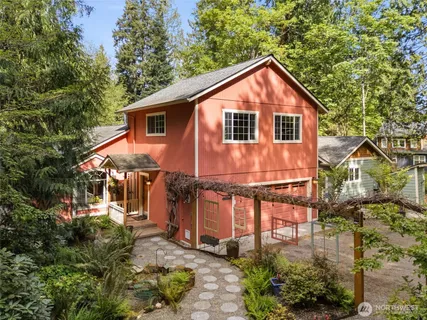 $955,000 | 11837 Venice Loop Northeast, Bainbridge Island, WA 98110