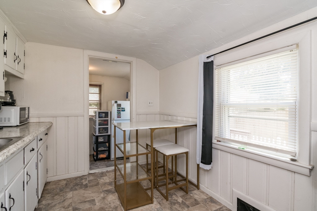 1466-1468 Page Boulevard Springfield, MA 01104 - Photo 33 of 42