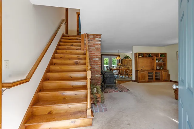 $500,000 | 23 Greenbriar Road, New Ipswich, NH 03071