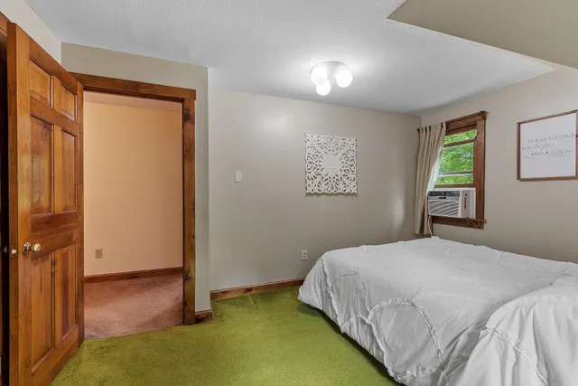 $500,000 | 23 Greenbriar Road, New Ipswich, NH 03071