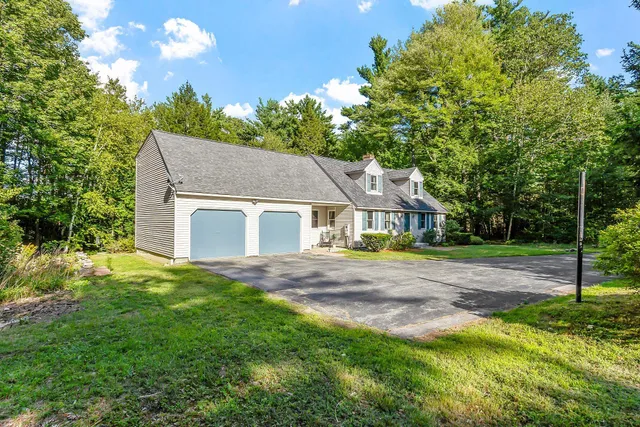$500,000 | 23 Greenbriar Road, New Ipswich, NH 03071
