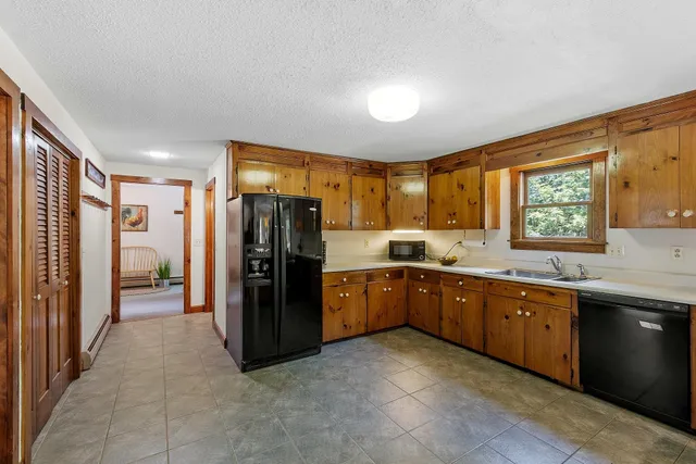 $500,000 | 23 Greenbriar Road, New Ipswich, NH 03071