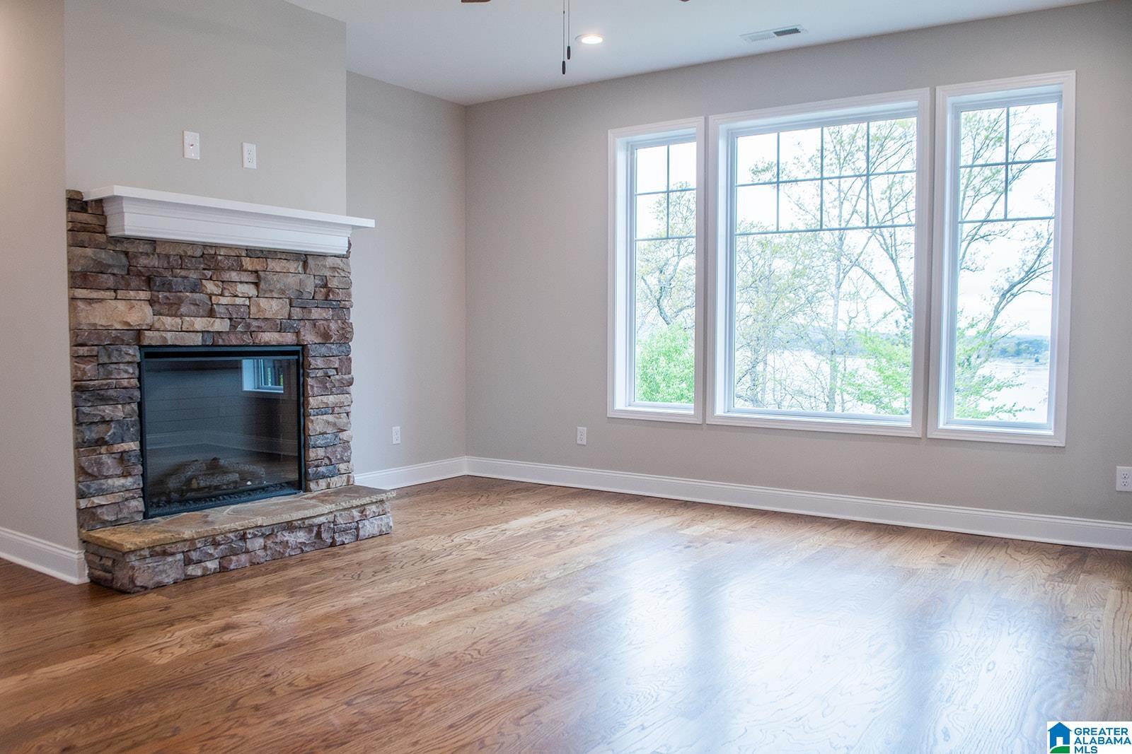 224 Shoreline View Talladega, AL 35160 - Photo 5 of 46
