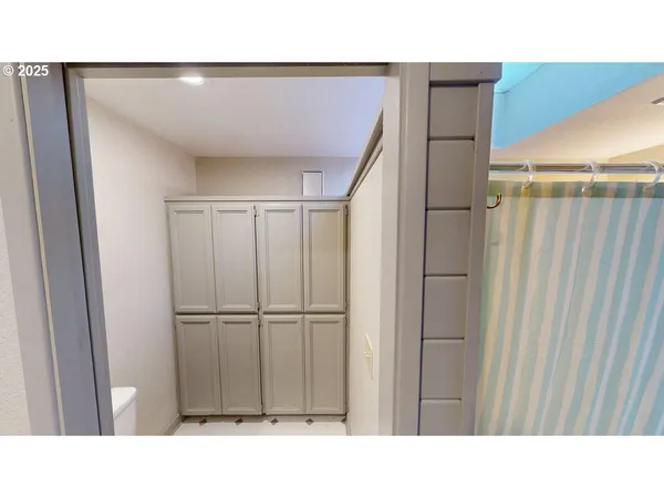 $458,000 | 222 Del Norte Lane, Unit 8, Brookings, OR 97415