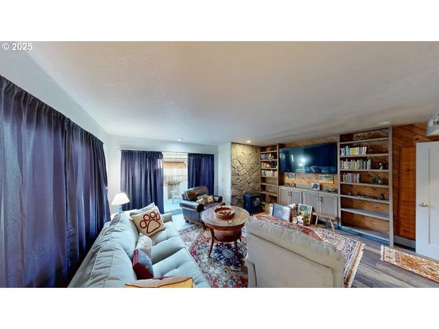 $458,000 | 222 Del Norte Lane, Unit 8, Brookings, OR 97415