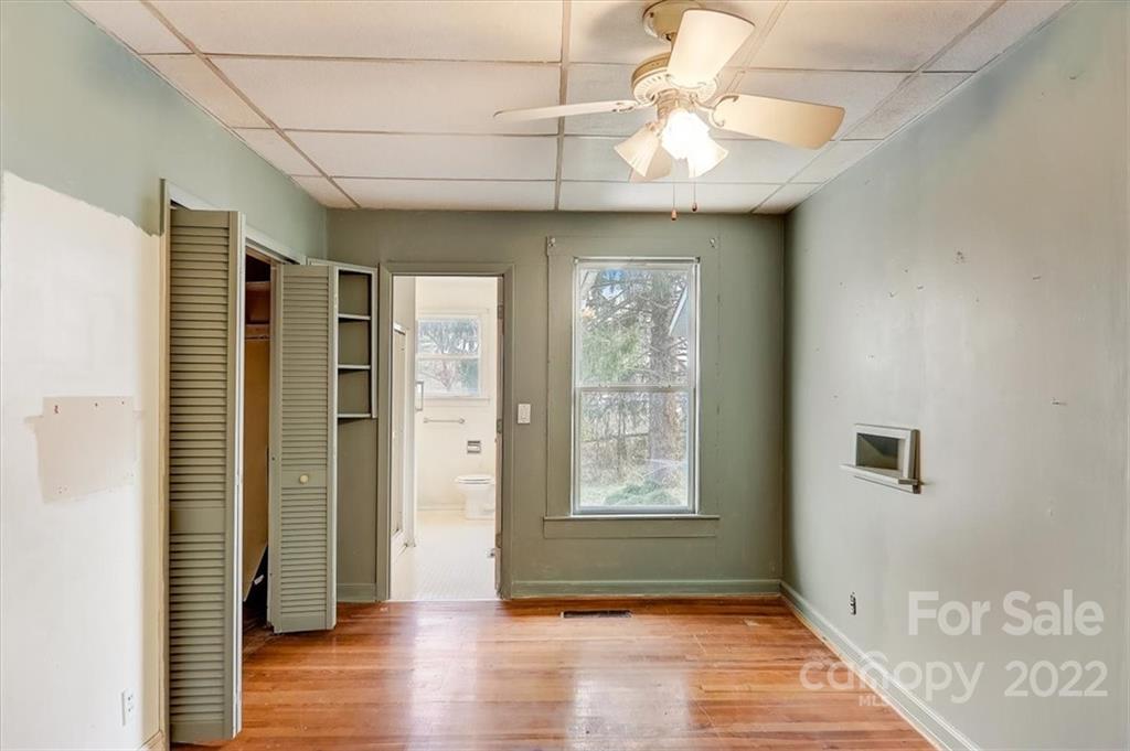 121 Edwards Road Clyde, NC 28721 - Photo 23 of 48