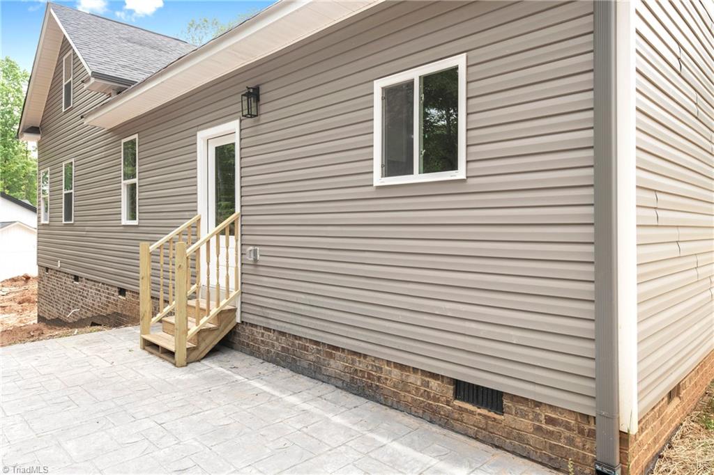475 Timber Ridge Road Kernersville, NC 27284 - Photo 6 of 43 Back of home.