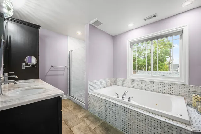 $899,000 | 421 West Hawthorne Street, Arlington Heights, IL 60004