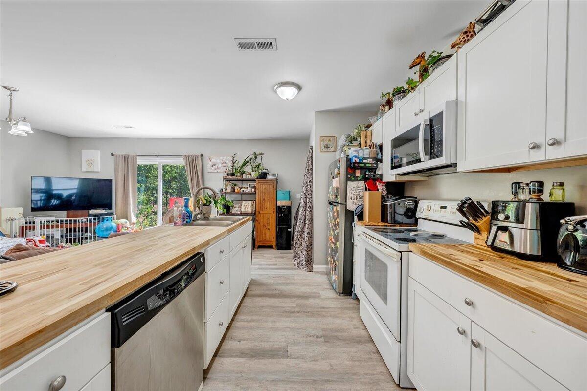 6427 Fork Mountain Road Rocky Mount, VA 24151 - Photo 4 of 21 04-MIB05539