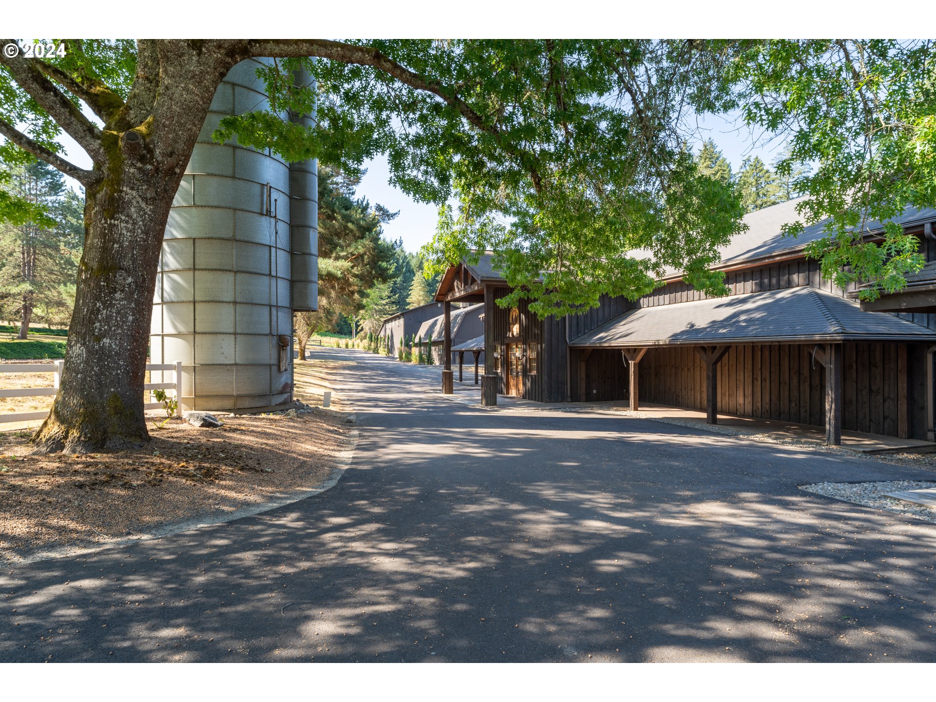 18055 Southwest Seiffert Road Sherwood, OR 97140 - Photo 34 of 48