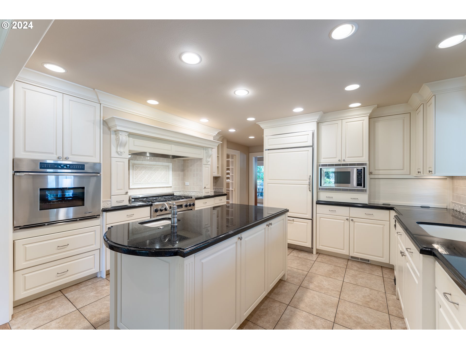 18055 Southwest Seiffert Road Sherwood, OR 97140 - Photo 7 of 48