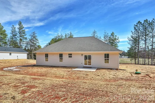 $474,000 | 2271 Lee Lawing Road, Lincolnton, NC 28092