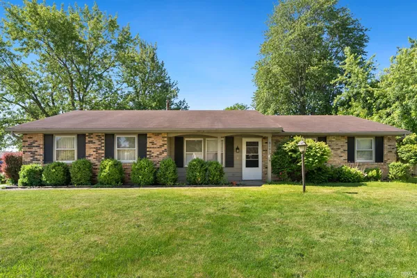 $185,000 | 9101 Dawnsford Drive, Fort Wayne, IN 46804