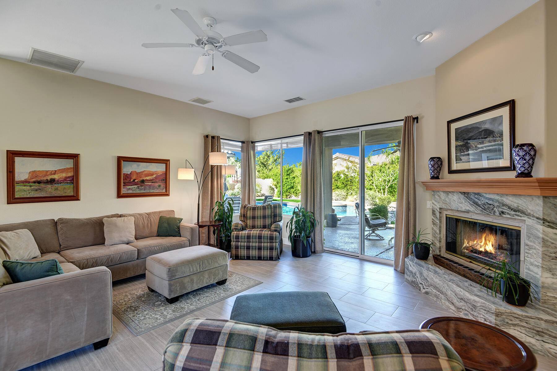 26 Scarborough Way Rancho Mirage, CA 92270 - Photo 18 of 65 LIVING ROOM TIGHT.jpg mls