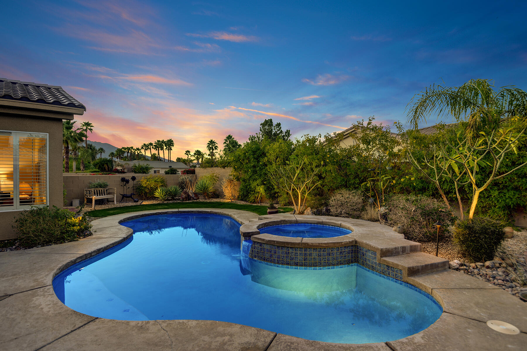 26 Scarborough Way Rancho Mirage, CA 92270 - Photo 2 of 65 POOL AND SPA NIGHT MLS