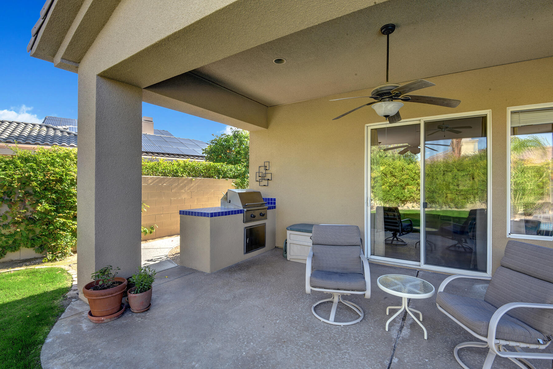 26 Scarborough Way Rancho Mirage, CA 92270 - Photo 33 of 65 BBQ.jpg mls